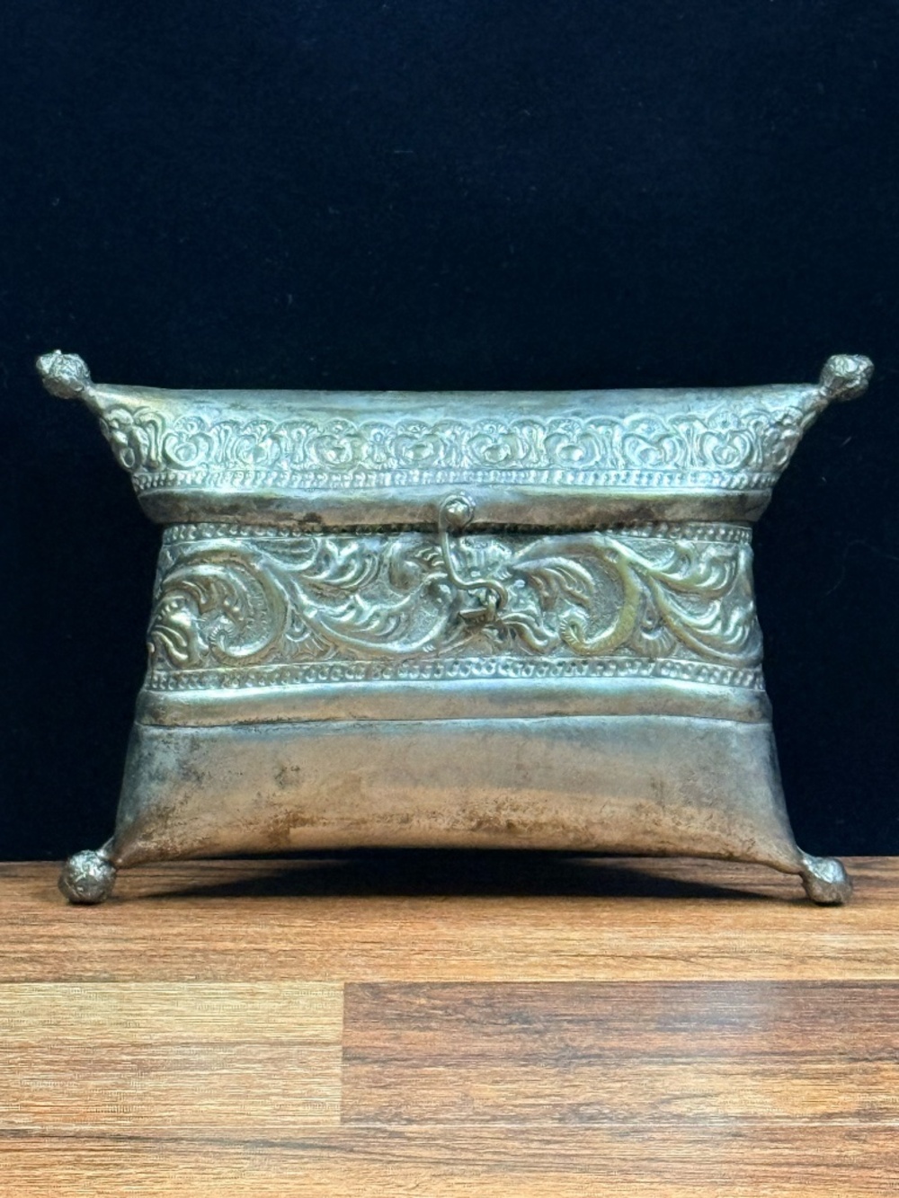 ARTISTIC Brass Pillow Clutch